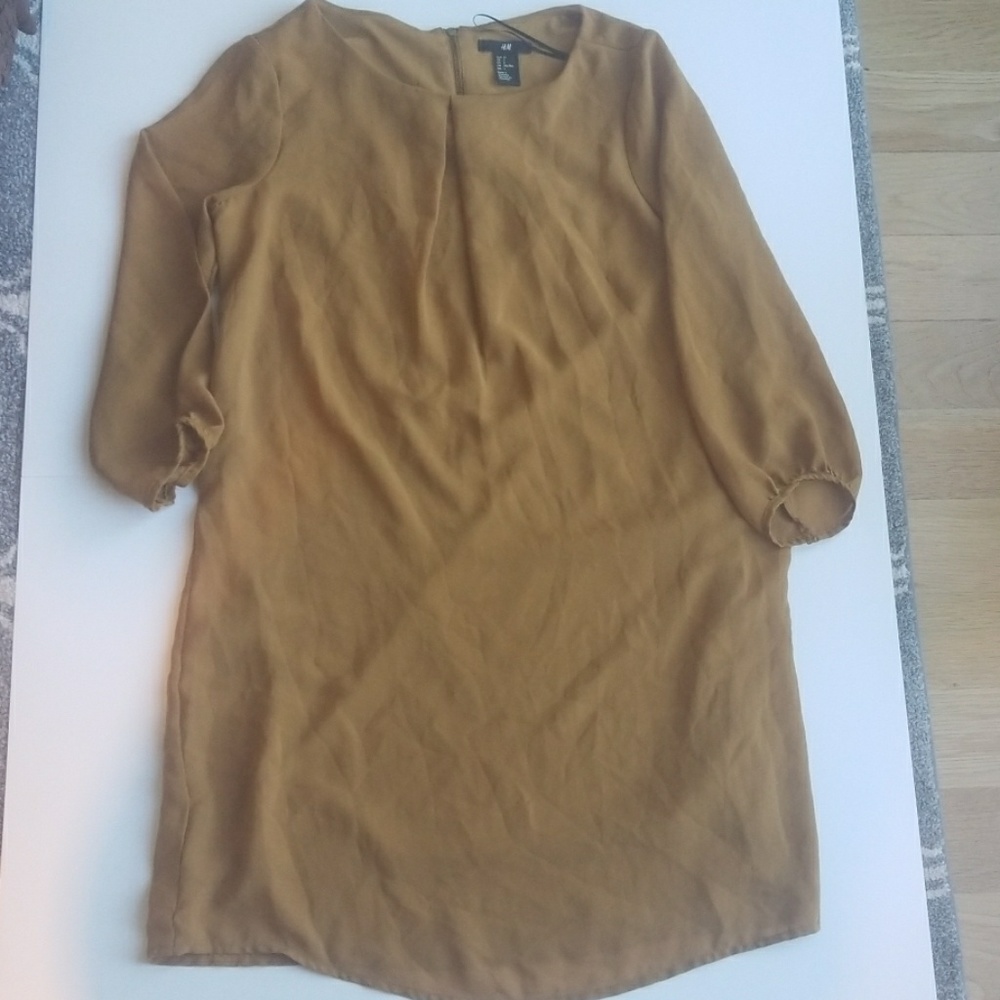 🏷5/$25 H&M dress size 2